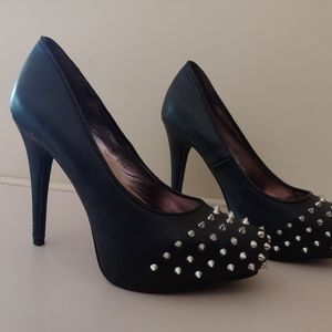 Express heels